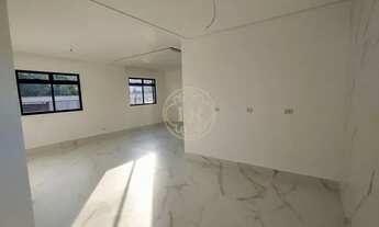 Imagem 4: Sobrado à venda no bairro São Domingos - São José dos Pinhais/PR