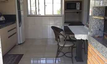 Imagem: Lindo sobrado com ótima localização