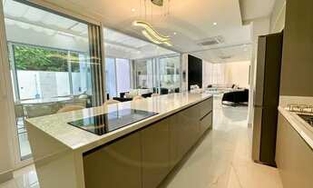 Imagem 7: Belíssima Casa na Ponta Negra/Energia solar/Cinema/Academia/Sauna/Adega/Novinha e Mobiliad