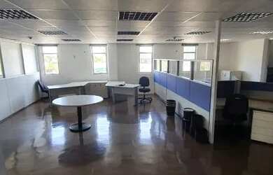 Imagem 4: Galpão industrial para aluguel e venda com 2400m