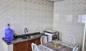 Imagem 2: Casa de rua - / Residencial / Jardim Ipê