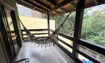 Imagem 3: Linda casa na Serra da Cantareira sendo 4 dormitórios sendo 1 suíte master com hidromassag