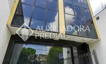 Imagem: Loja térrea, de frente, com 39 m² de área