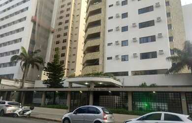 Imagem 2: Apartamento para venda em Boa Viagem com 4 quartos e varanda