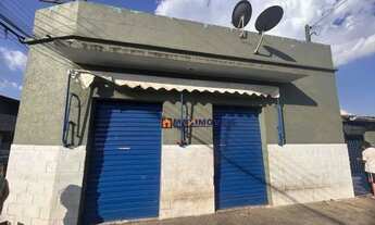 Imagem: Casa com 2 dormitórios e Salão para alugar