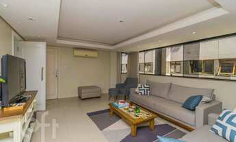 Imagem 2: Apartamento à venda em Petrópolis com 123 m², 3 quartos, 1 suíte, 1 vaga