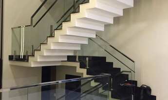 Imagem 7: Casa de condomínio para aluguel tem 400 metros quadrados com 4 quartos