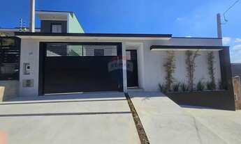 Imagem: LINDA CASA COM TRÊS DORMITÓRIOS À VENDA