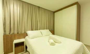 Imagem 7: Laise mostra luxuoso Malbec PONTA NEGRA