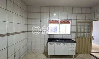 Imagem 3: Casa para aluguel, 2 quartos, 4 vagas, Cidade Nova - UBERABA/MG