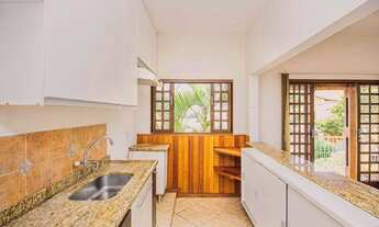 Imagem 7: Casa com deck e gourmet em condomínio fechado para venda