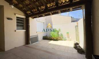 Imagem 4: Sobrado em condomínio, centro de Canoas, 4 quartos, desocupado, pátio generoso