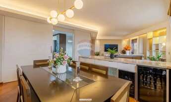 Imagem 3: RE/MAX CASANOVA - VENDA - APARTAMENTO - 137 M² - ANDAR ALTO - 3 SUÍTES - 3 VAGAS