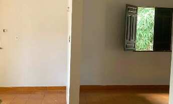 Imagem 2: Aluga-se casa com 3 quartos. Caranazal