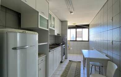 Imagem 5: Apartamento para venda com 75 metros quadrados com 2 quartos em Centro - Florianópolis - S