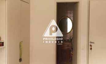 Imagem 3: Humaitá, 3 quartos, suíte, dependência completa e vaga