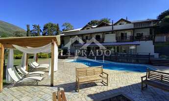 Imagem 2: Extraordinária residência a venda em meio as montanhas em Araras, Petrópolis/RJ