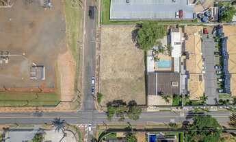 Imagem 6: Terreno de esquina ideal para vila de casas