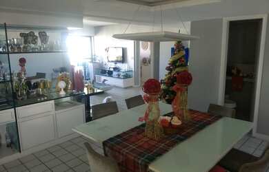 Imagem 2: Apartamento para venda possui 205 metros quadrados com 4 quartos em Parnamirim - Recife