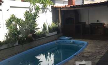 Imagem 7: Sobrado alto padrão com 3 dormitórios, piscina e churrasqueira no Jardim Avelino