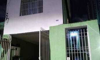 Imagem: Casa térrea para venda-lado nobre da Vila