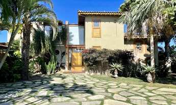 Imagem 2: Casa para venda tem quadrados com 6 quartos em Ferradura - Armação dos Búzios - RJ