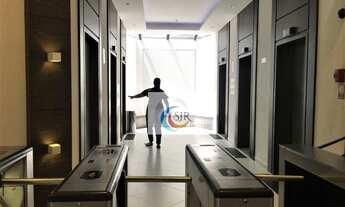 Imagem 4: Conjunto comercial com 572 m² de área útil, com 12 vagas de garagem, piso elevado e ar con