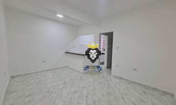 Imagem: Kitnet reformada a 200 metros da praia