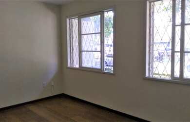 Imagem 2: Apartamento de 3 dormitórios no bairro Menino Deus - Porto Alegre - RS