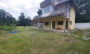 Imagem: Sobrado com terreno medindo 800 m2