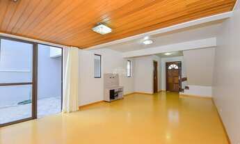 Imagem 6: Sobrado para venda tem 190 metros quadrados com 3 quartos em Centro - Pinhais - PR