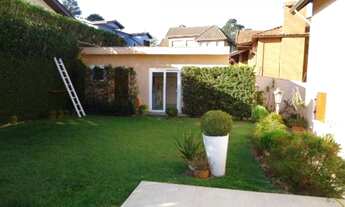 Imagem 7: Casa de condomínio para venda tem 464 metros quadrados com 5 quartos