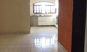 Imagem 4: Sobrado 256m² com 4 dormitórios sendo 1 suíte em Quitaúna