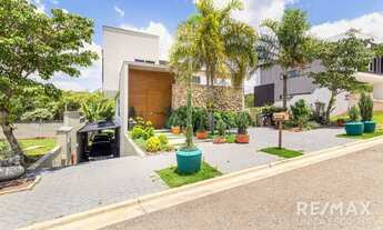 Imagem 1: Casa de condomínio térrea para venda possui 393 metros quadrados com 4 quartos