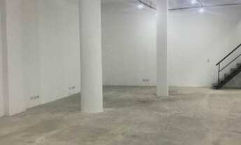 Imagem 3: Excelente localização - 212m² - Reformada - Rua movimentada