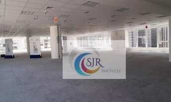 Imagem 4: Conjunto comercial com 535,00m², em vão livre, instalação de piso elevado para entrega, 4