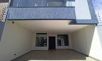 Imagem 3: Sobrado para venda possui 173 metros quadrados com 3 quartos em Jardim Higienópolis - Mari