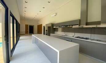 Imagem 5: Casa de condomínio para venda com 450 metros quadrados com 4 quartos