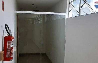 Imagem 2: ALUGO LINDA SALA COMERCIAL, 47M², TANCREDO NEVES-PITUBA, 4 AMBIENTES, AR, COPA, BANHEIRO