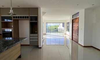 Imagem 7: Casa no Condominio Vale dos Cristais 4 para venda possui 297 m2 com 3 quartos- Macaé/RJ