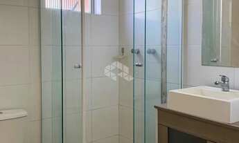 Imagem 6: Apartamento para venda possui 60 metros quadrados com 2 quartos em Menino Deus - Porto Ale