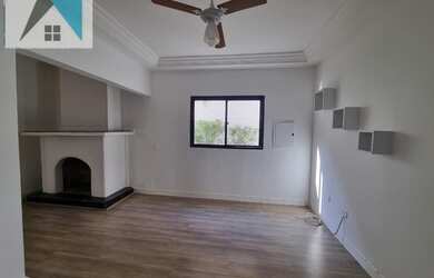 Imagem 3: Casa em Condomínio para Locação em Santana de Parnaíba, Alphaville, 4 dormitórios, 2 suíte