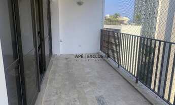 Imagem 4: Avarandado, frontal, 3 vagas de garagem