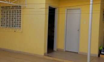 Imagem 7: Casa Térrea para Venda em Londrina, vila casoni, 3 dormitórios, 1 suíte, 2 banheiros, 3 va