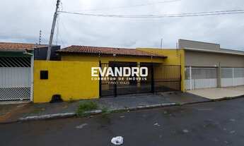 Imagem: Casa para Venda em Cuiabá, CPA IV, 2 dormitórios