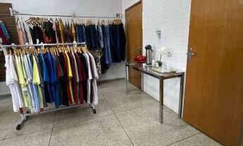 Imagem 4: Loja de roupas Galpão / depósito com 3 vagas na garagem