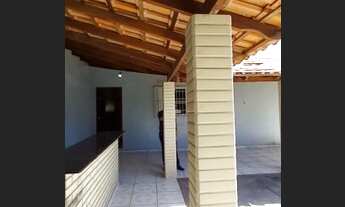 Imagem 4: Casa a venda com 3/4 internos, área na frente e fundo c/ churrasqueira, financia veja o vi