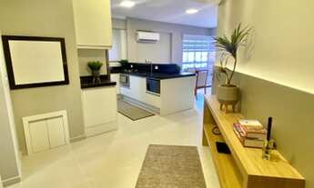 Imagem 6: Uma quadra do mar e duas Praças- Apartamento de 2 dormitórios, mobiliado e decorado, box