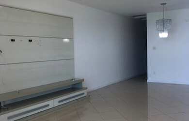 Imagem 7: Apartamento para aluguel e venda possui 197 metros quadrados com 2 quartos