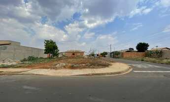 Imagem 4: Terreno de esquina no Loteamento PARQUE IGUATEMI.(Vida Nova/Nova Lima